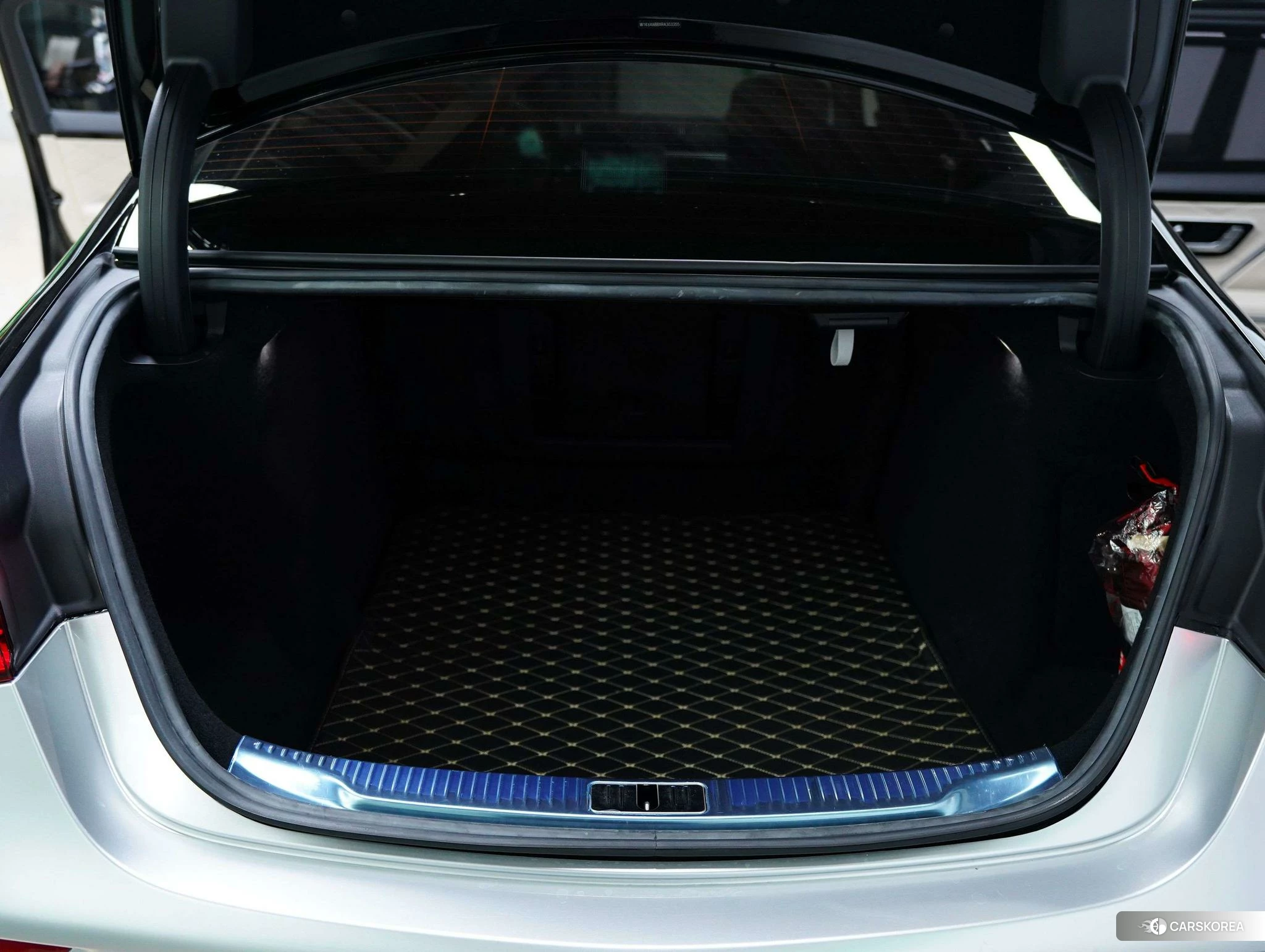 Mercedes-Benz Maybach S-class id 4512386 из Китая 38