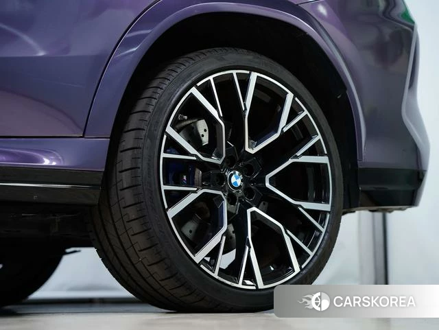 BMW X6 M id 4291464 из Китая 39