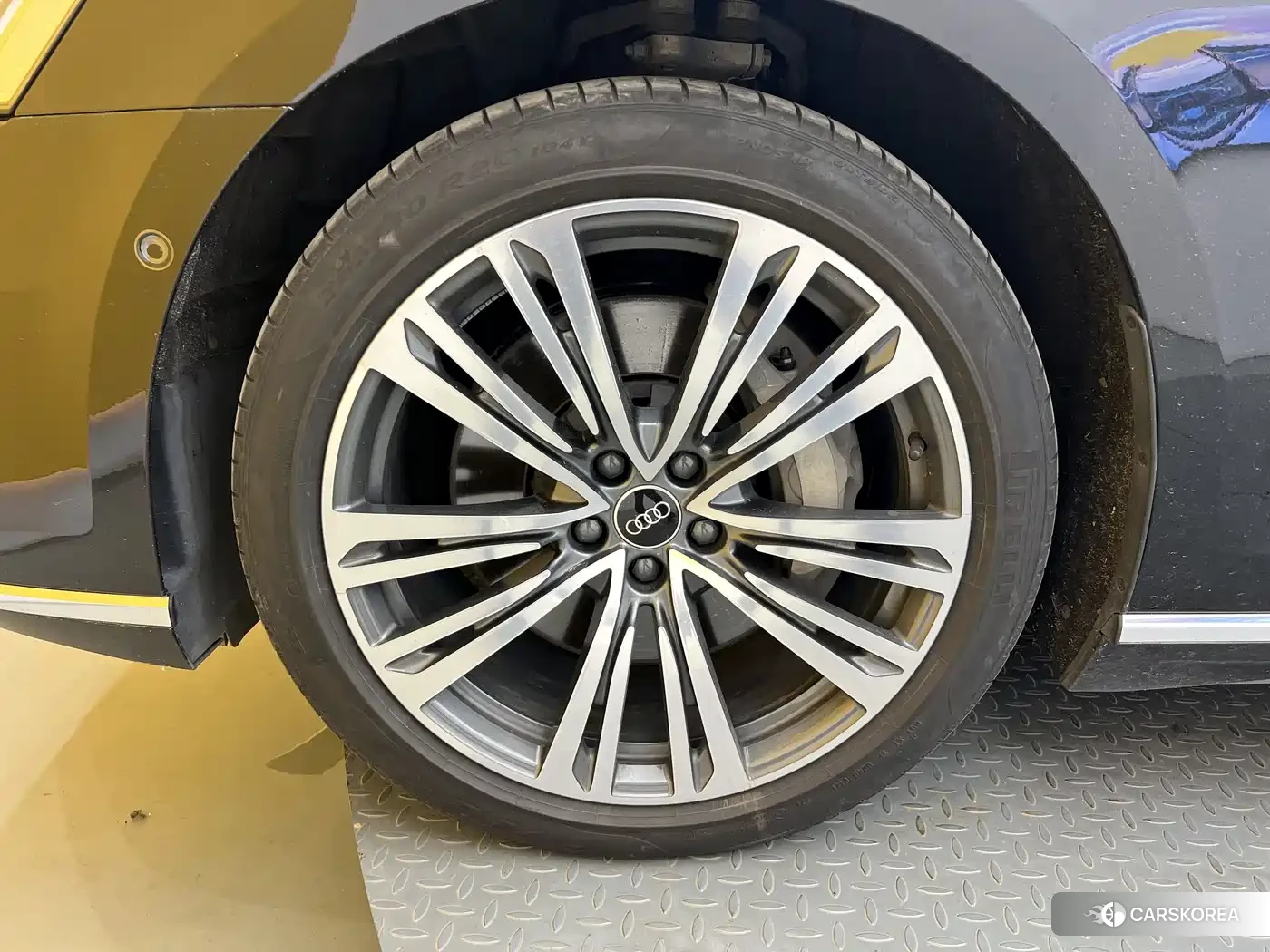 Audi A8 id 4583883 из Китая 39