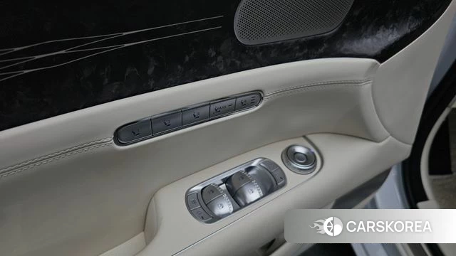 Genesis G90 (RS4) id 4579915 из Кореи 38