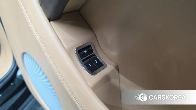 Bentley Bentayga id 4865361 из Кореи 39