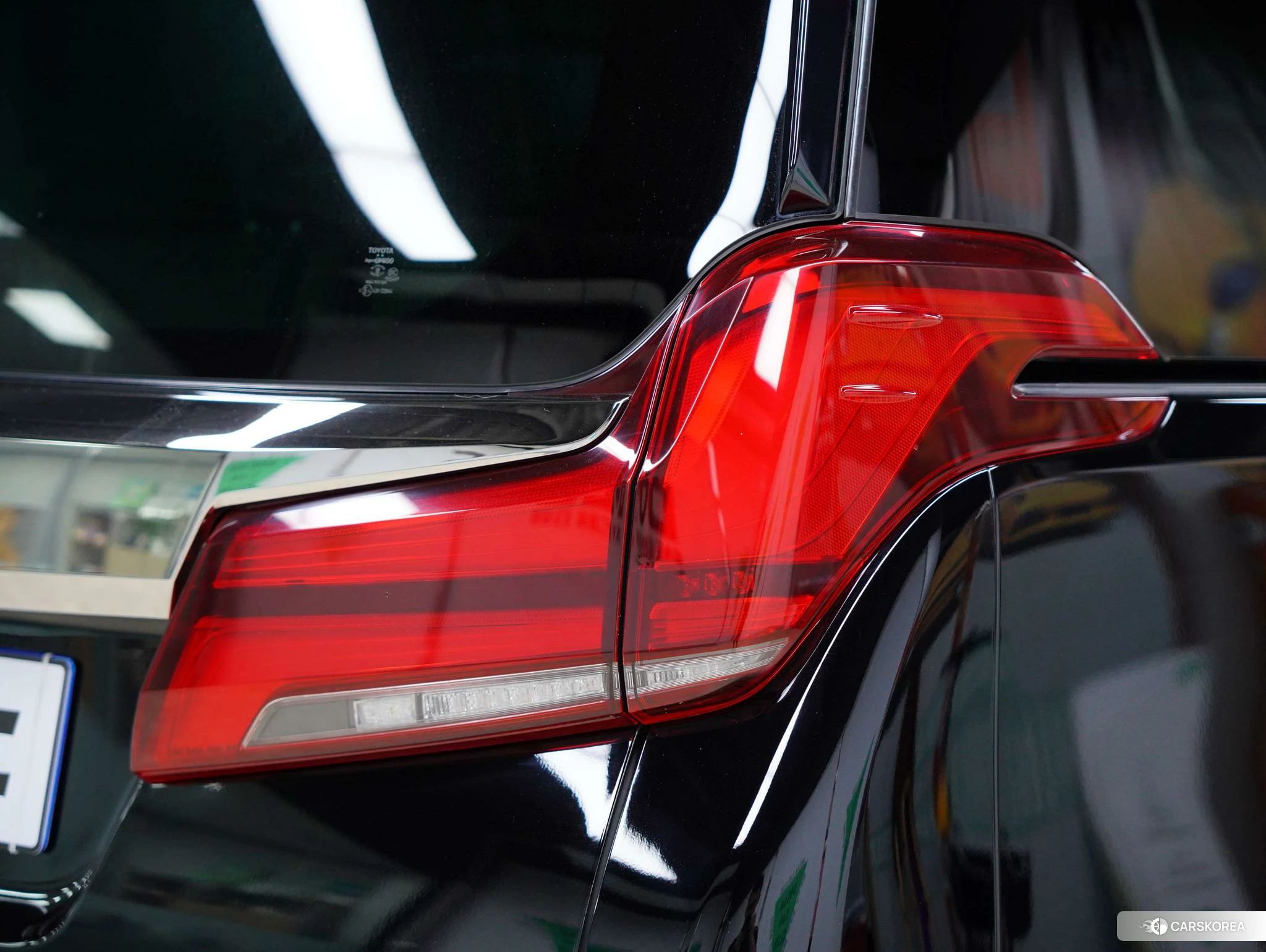 Toyota Elfa id 4511019 из Китая 39