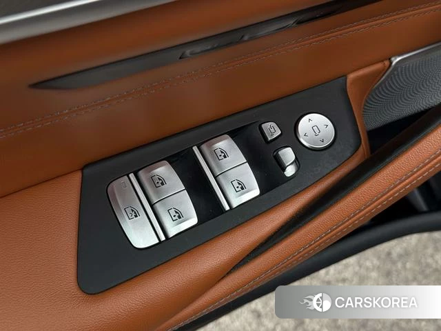 BMW M5 id 4256874 из Китая 39