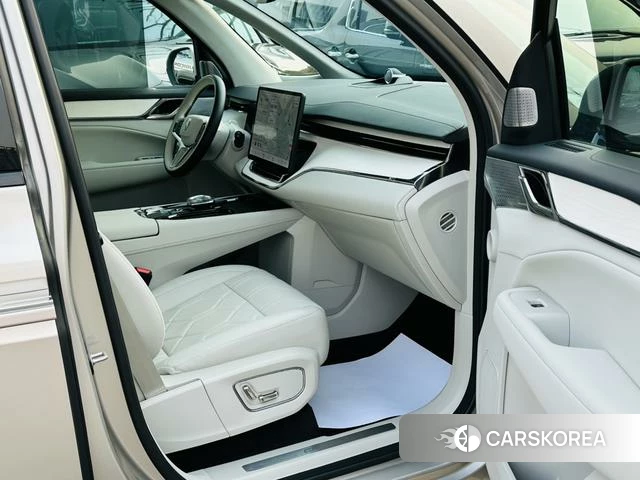 Volvo EM90 id 3968651 из Китая 39