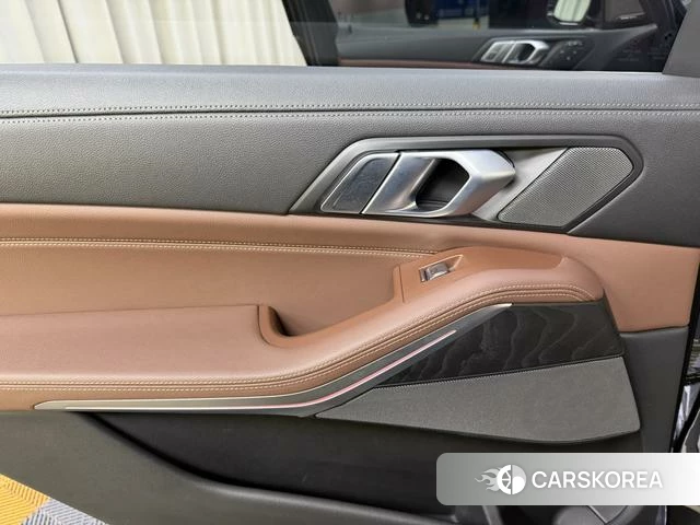 BMW X7 id 4235421 из Китая 39