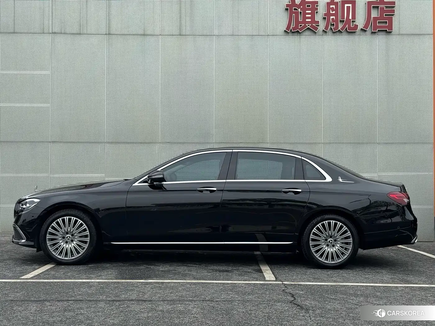Mercedes-Benz E-Class id 4577598 из Китая 40