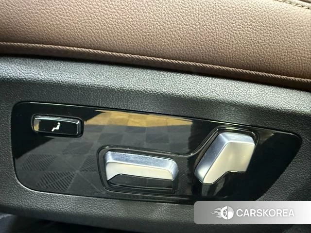 BMW X7 id 4235421 из Китая 40