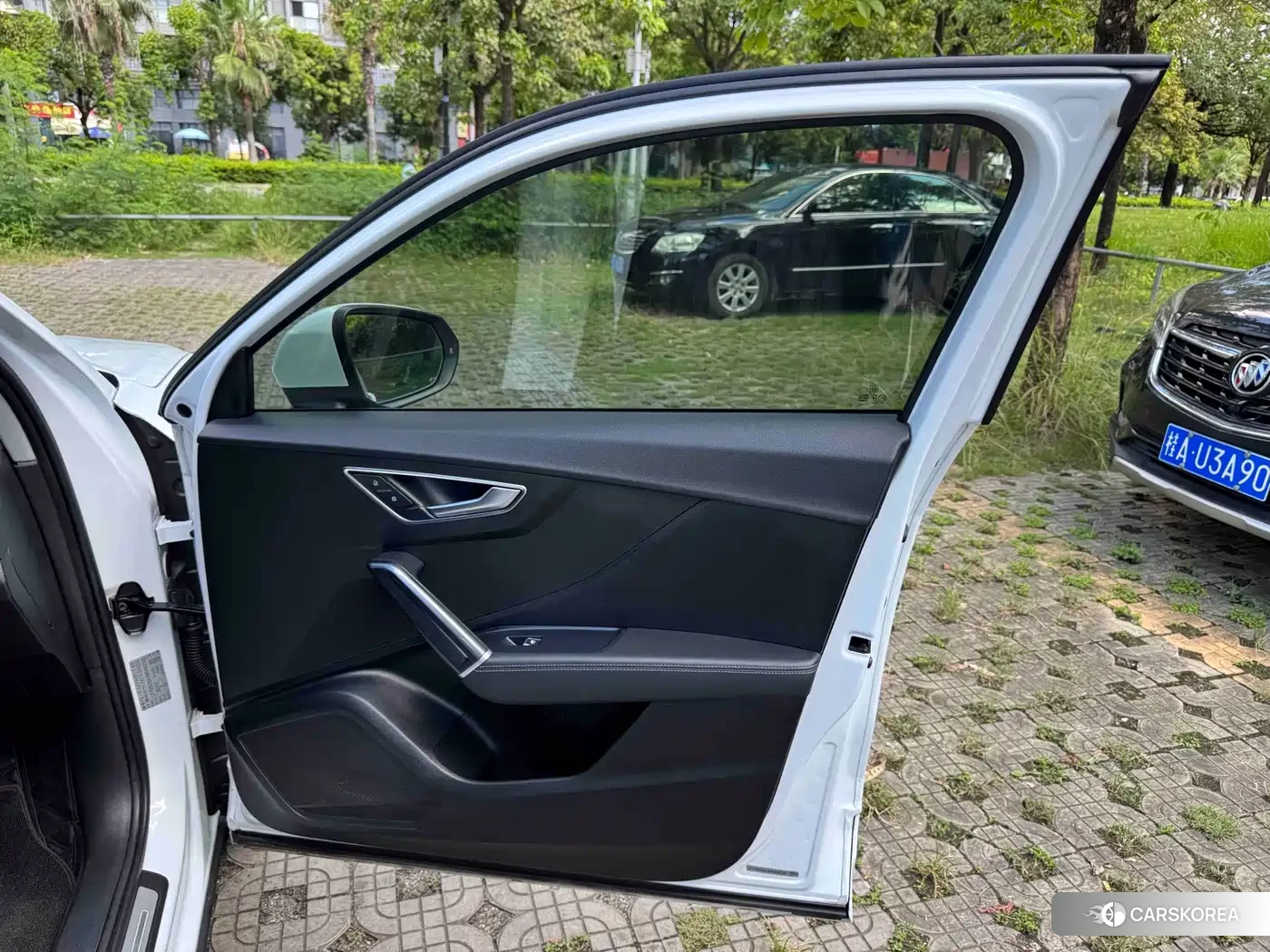 Audi Q2L id 4679870 из Китая 40