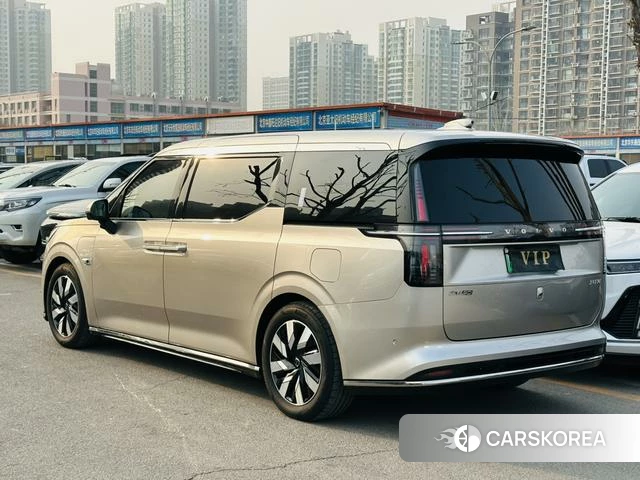 Volvo EM90 id 3968651 из Китая 40