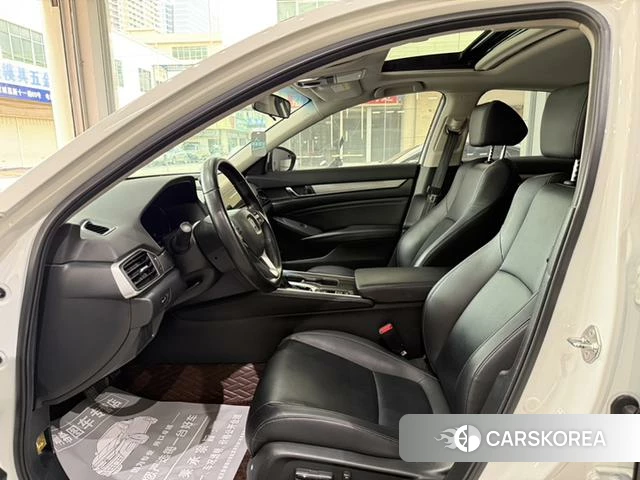 Honda Accord id 4299858 из Китая 40