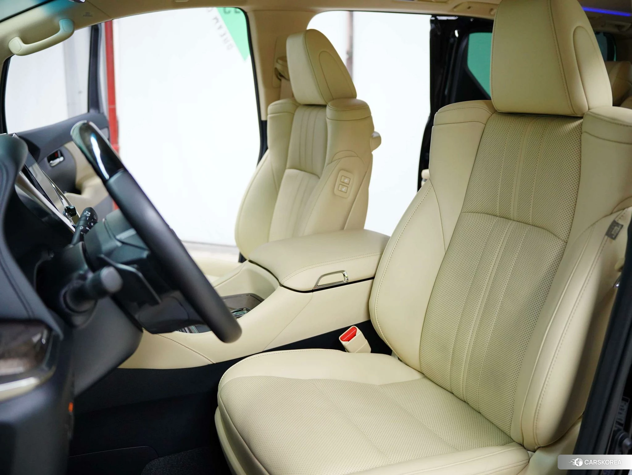 Toyota Elfa id 4511019 из Китая 40