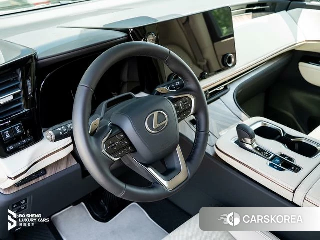 Lexus LM id 4273748 из Китая 42