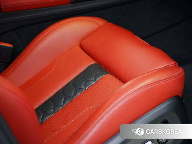 BMW X6 M id 4301012 из Китая 42