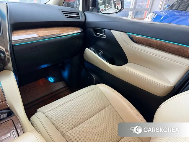 Toyota Elfa id 4208968 из Китая 43