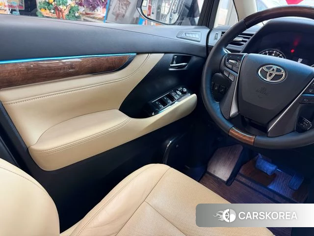 Toyota Elfa id 4208968 из Китая 44