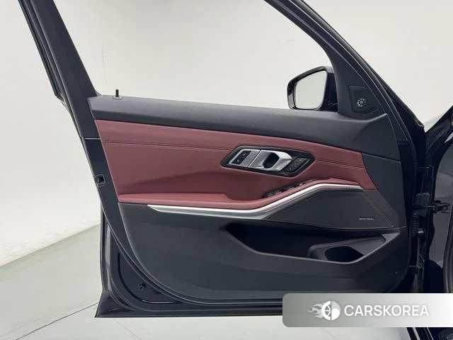 BMW 3 series id 4313633 из Китая 44