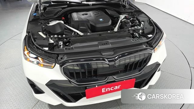 BMW 5 Series (G60) id 4777941 из Кореи 33