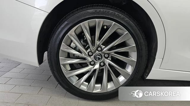 Lexus ES300h 7th generation id 4612474 из Кореи 33