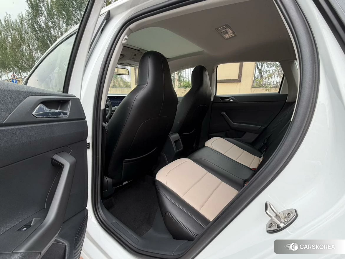 Volkswagen Polo id 4455367 из Китая 15