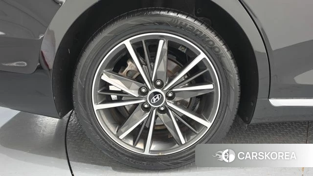 Hyundai The New Grandeur IG id 4495592 из Кореи 30
