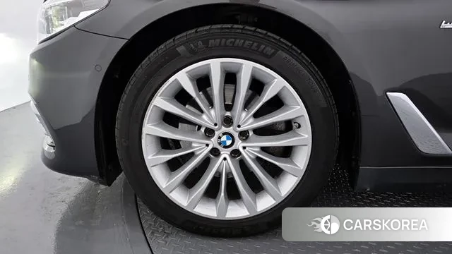 BMW 5 Series (G30) id 3536231 из Кореи 15