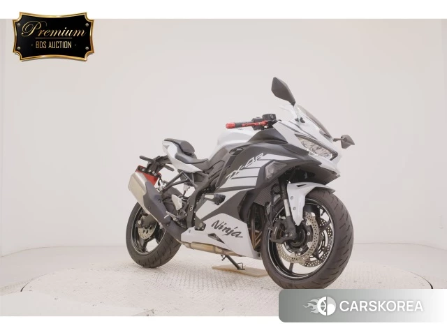Kawasaki ZX-4R SE 2025 из Японии, фото 5