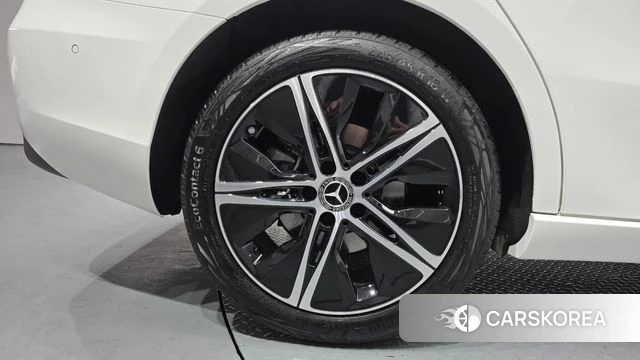 Mercedes-Benz A-Class W177 id 4243114 из Кореи 25