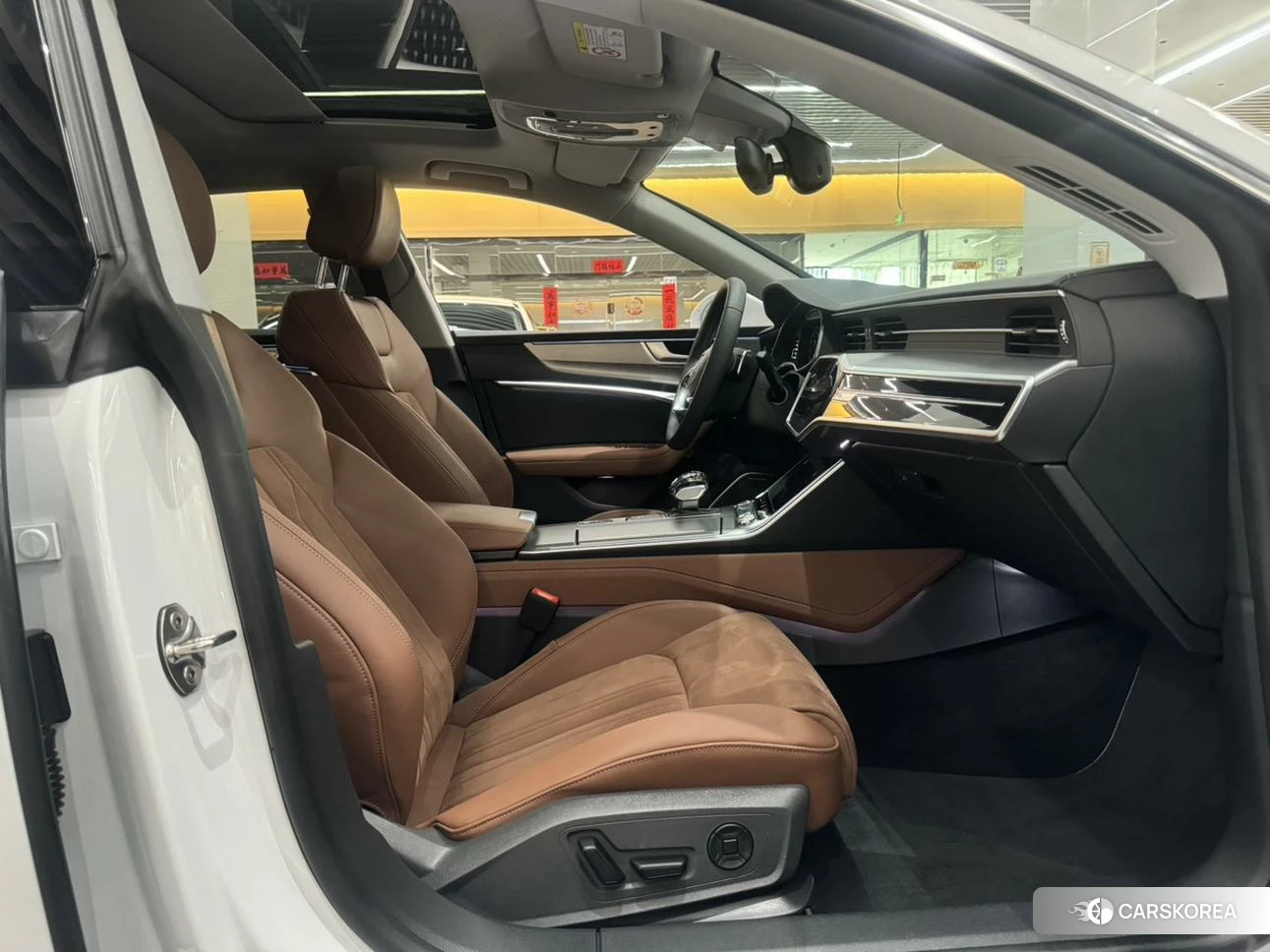 Audi A7L id 4479762 из Китая 10