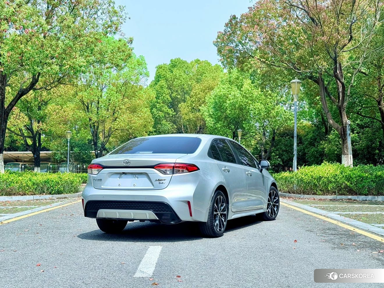 Toyota Levin id 4453731 из Китая 10