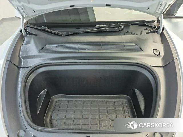 Tesla Model Y id 4724499 из Кореи 14