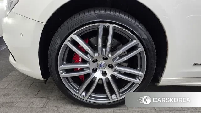 Maserati Ghibli id 3612266 из Кореи 15