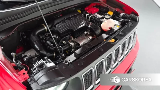 Jeep Renegade id 3576308 из Кореи 15