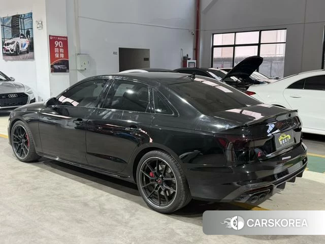Audi S4 2023 Черный из Китая, фото 5