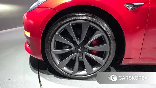 Tesla Model 3 id 3687038 из Кореи 15