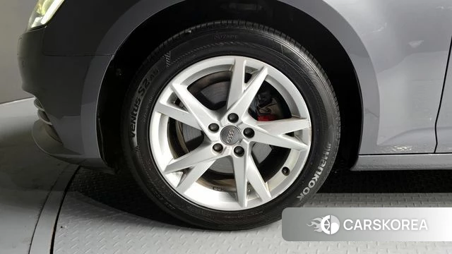 Audi A4 (B9) id 4310974 из Кореи 29