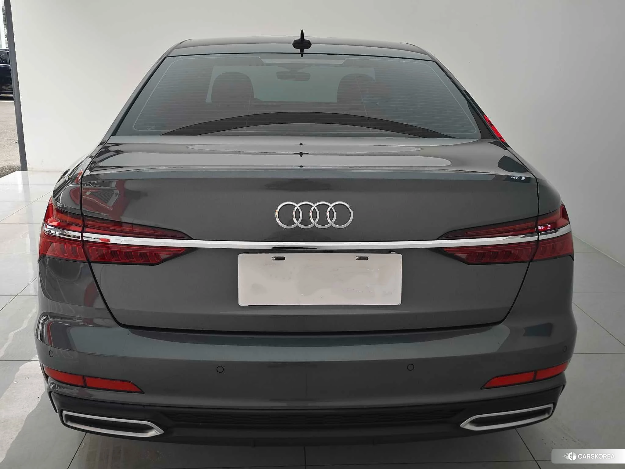 Audi A6L 2020 Темно-серый из Китая, фото 6