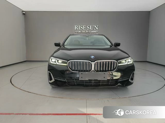 BMW 5 series PHEV id 4241779 из Китая 8