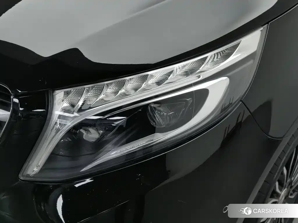 Mercedes-Benz V-Class id 4600924 из Китая 19