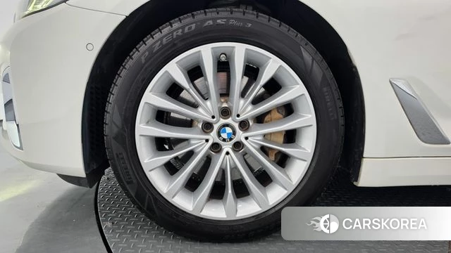 BMW 5 Series (G30) id 4917660 из Кореи 29