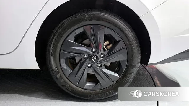 Hyundai Avante (CN7) id 3432693 из Кореи 15