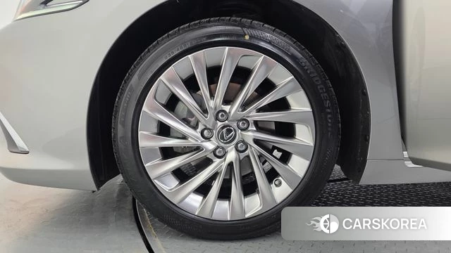 Lexus ES300h 7th generation id 4693824 из Кореи 30
