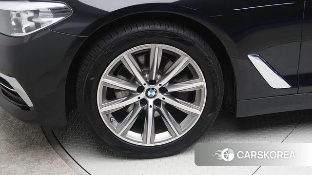 BMW 5 Series (G30) id 4748315 из Кореи 15