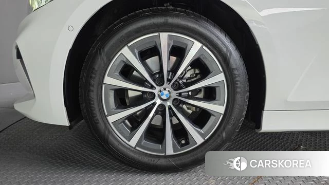 BMW 3 Series (G20) id 4401176 из Кореи 27