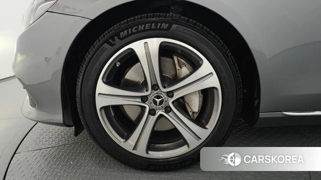Mercedes-Benz E-Class W213 id 4477664 из Кореи 31