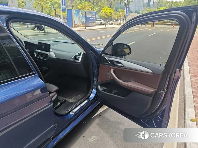 BMW iX3 id 4368370 из Китая 27