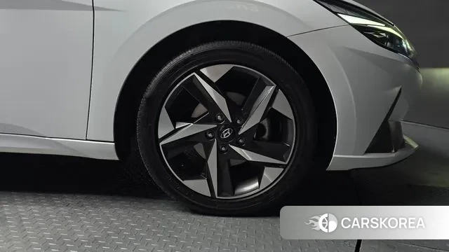 Hyundai Avante (CN7) id 3665260 из Кореи 15