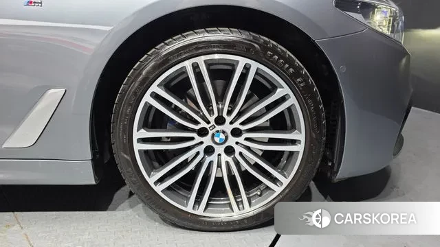 BMW 5 Series (G30) id 3601848 из Кореи 15