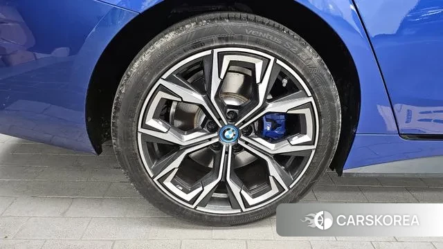 BMW i4 id 3502797 из Кореи 15