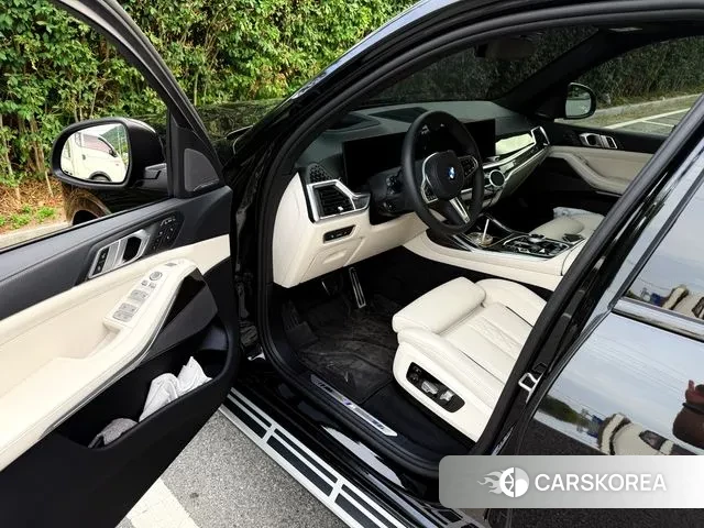 BMW X7 (G07) 2025 Черный из Кореи, фото 5