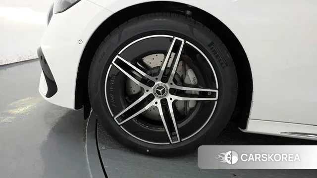 Mercedes-Benz E-Class W214 id 3731165 из Кореи 15